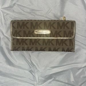 Michael Kors wallet
